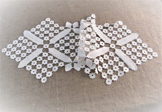 Vintage Table Runner Antique Linens Lace Crochet Ivory Off Etsy