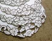 Vintage Placemats Set Embroidered  Tray Cloths Place Mats Tea Linens Madeira Embroidery Daffodils Doilies Vintage Linens