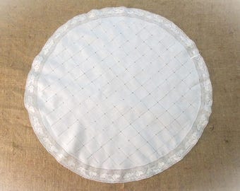 Antique Centerpiece Doily Flanders Lace and Drawnwork 24" Round Lawn Linen
