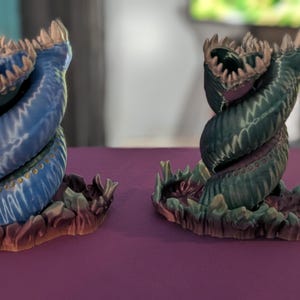 Worm Dice Tower