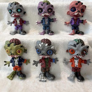 Zombie Creepy Doll