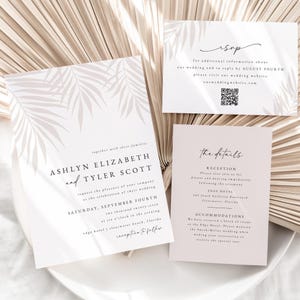 Palme Zweig Hochzeitseinladung Vorlage: Beiges Tropisches Design, Ashlyn