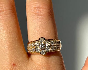 Vintage 18k Yellow Gold Diamond Flower Ring - Size 7, Resizable