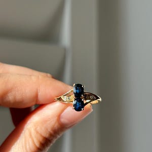 Vintage 18k Solid Yellow Gold Blue Sapphire Toi et Moi Ring, You and Me Ring, Sapphire and Diamond Ring, Size 5.75