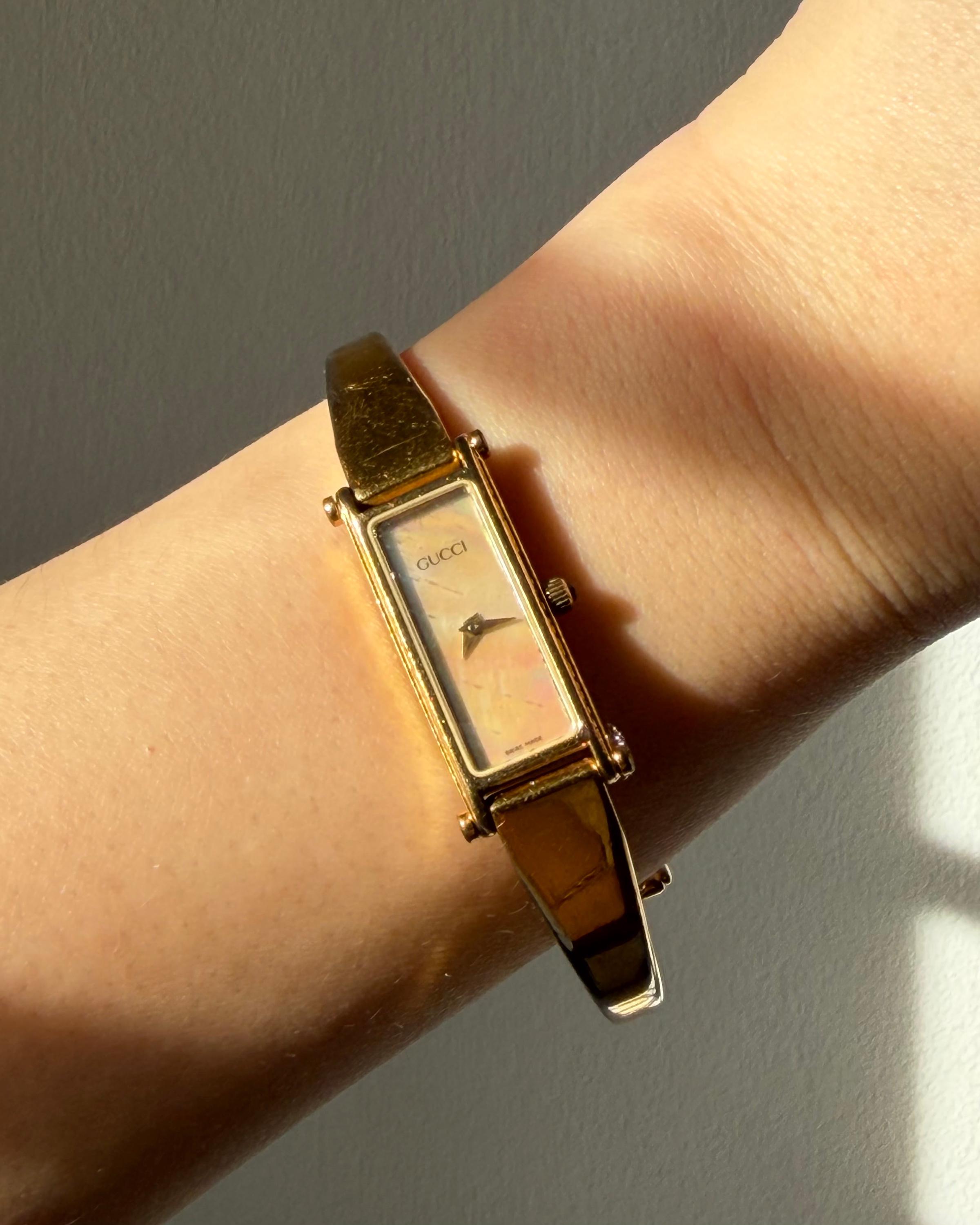 Vintage 90's Gucci 1500L Gold Plated Mother of Pearl Dial