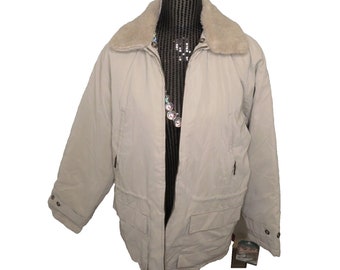 Woolrich Womens size M Y2K coat blanket lined vintage Water-Resistant Parka