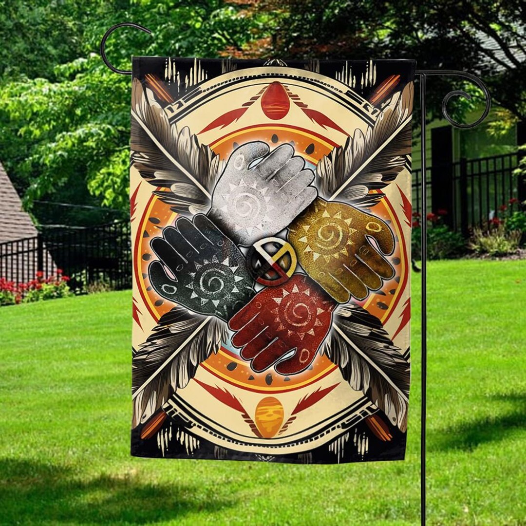 Native American Flag, Holding Hands Indigenous American House Flag ...
