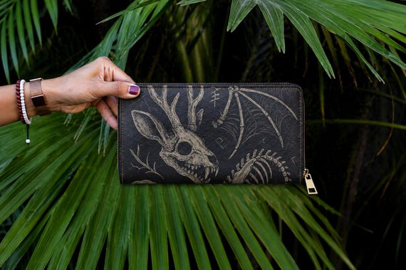 Gothic Skeleton Zipper Wallet: PU Leather Spooky Accessories