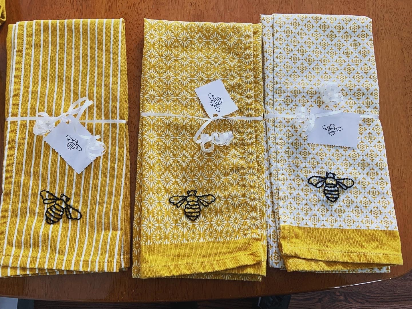 Bee Floral Kitchen Towel, Bee Dish Towel, Decor Kitchen Towel, Bee Tea ...