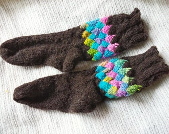 Harlequin Knit Socks Hand Knit Wool Rainbow Checkerboard Size 7 - 9 Virgin Wool  CT133