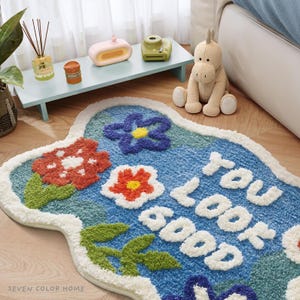 Floral Tufted Bath Mat: 'You Look Good' Non-Slip Bathroom Rug