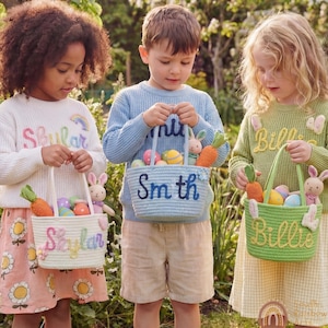 Trui met gepersonaliseerde babynaam, cadeau op maat, verjaardagscadeau voor een baby, kraamcadeau, geborduurde trui, trui met naam, trui voor peuters afbeelding 12
