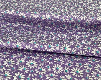 White Daisies on Purple – Retro Floral Cotton – Quilting Cotton by the Yard