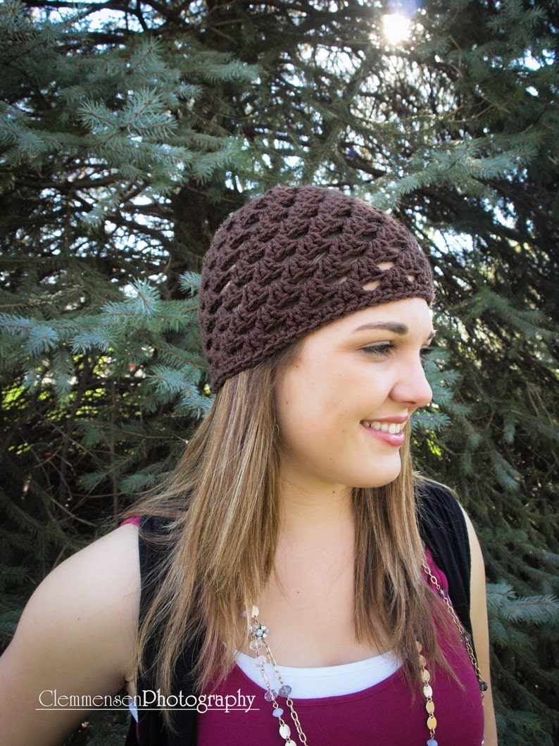Womens Brown Fan Stitch Hat