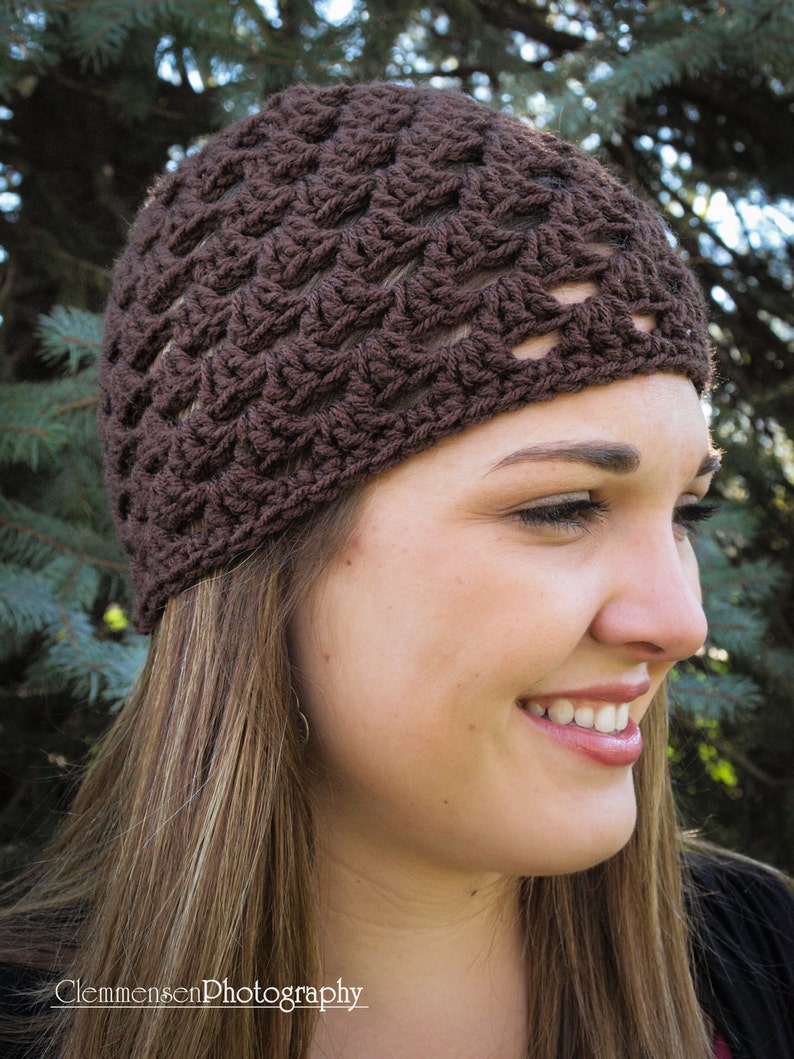 Womens Brown Fan Stitch Hat