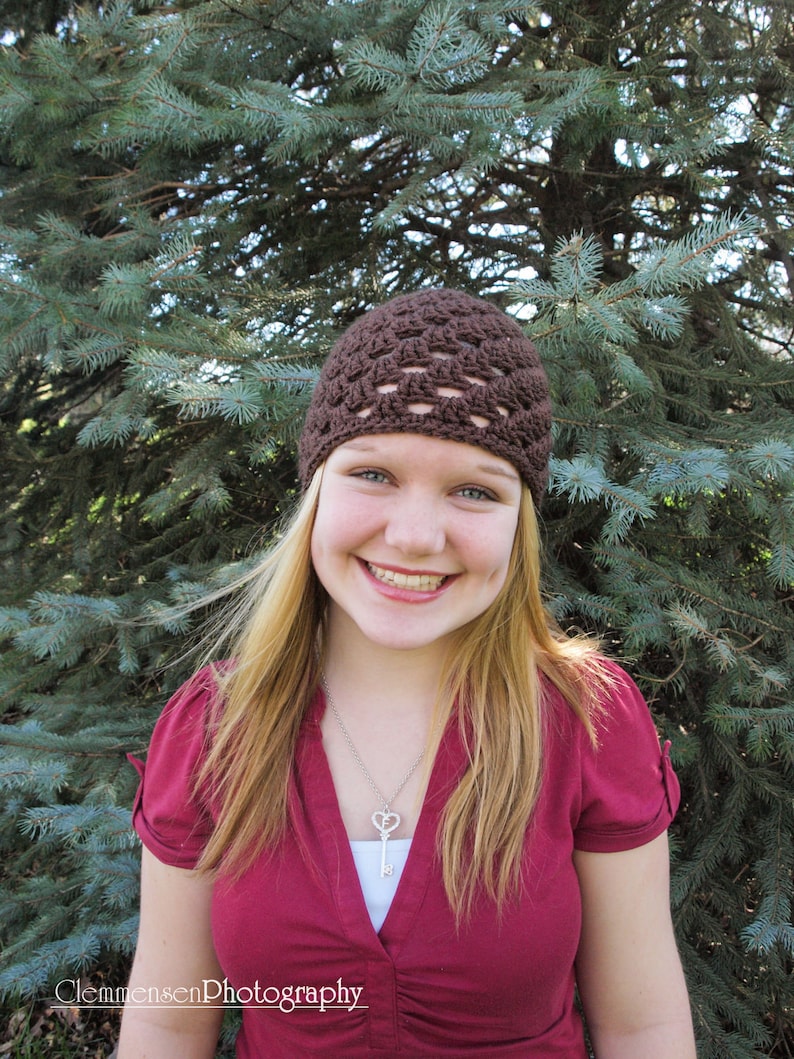 Womens Brown Fan Stitch Hat