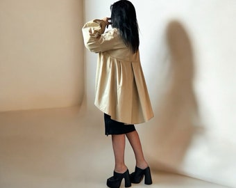 Robe asymétrique avant-gardiste en coton beige - Coupe ample faite main, tenue tendance extravagante, vêtements uniques