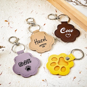 Custom Pet Fur Keepsake Keychain, Handmade Leather Pawprint Hair Holder, Engraved Memory Key Ring, Personalized Pet Lover Gift for Dog & Cat