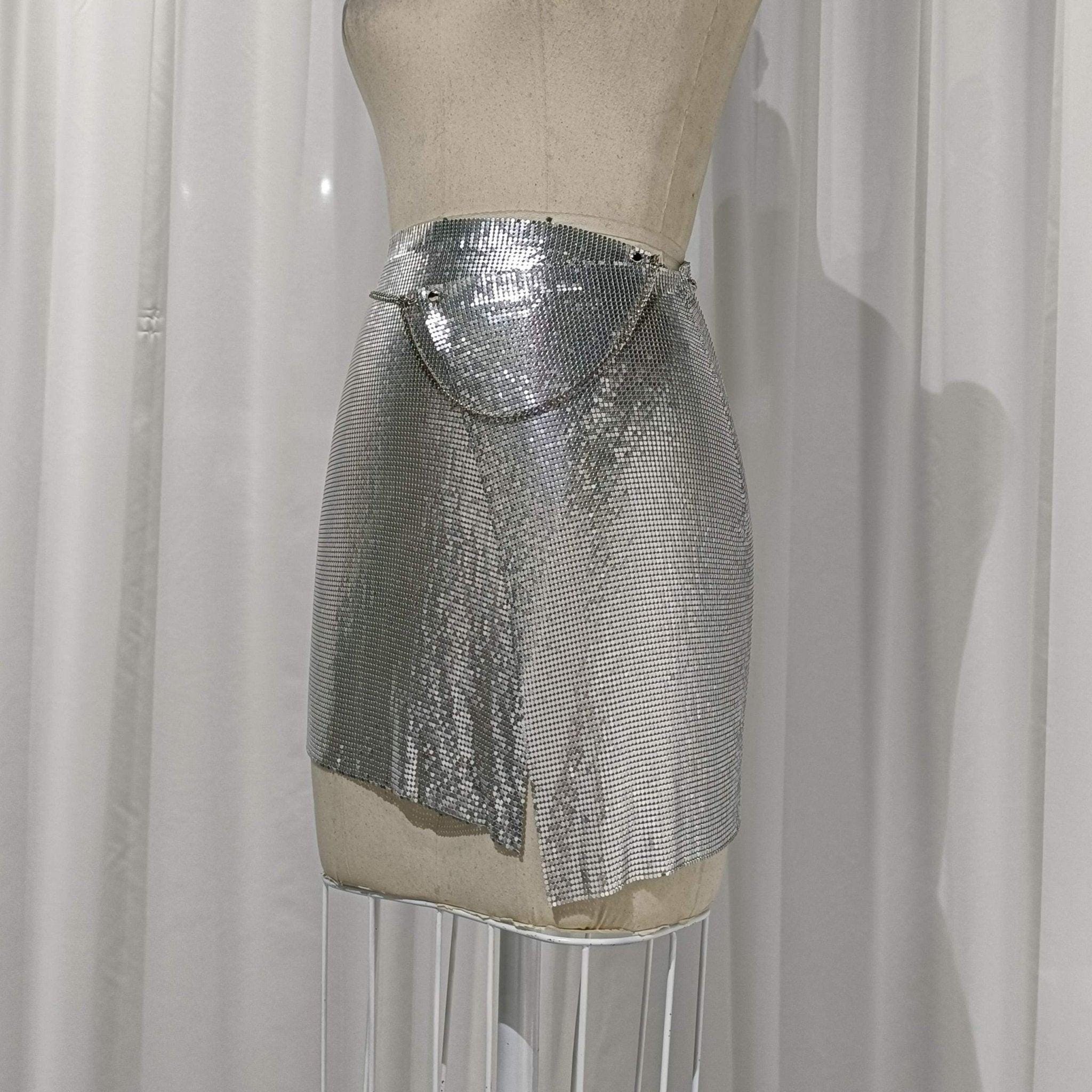 Metal chain lace up chiffon rivet applique mini skirt