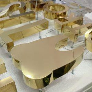 Custom 3D Backlit Business Sign: LED Metal Channel Letters