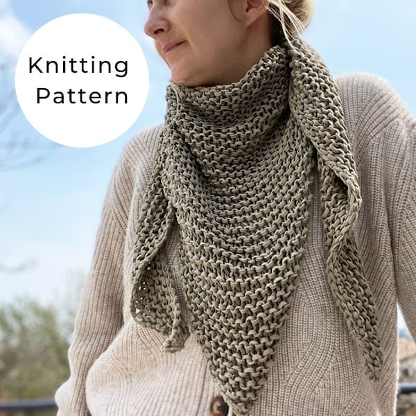 Triangle scarf knitting pattern / Triangle scarf pattern / Knit scarf women / Knit scarf pattern / Spring scarf/ Garter stitch scarf