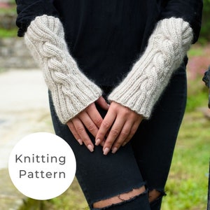 Knitting Pattern / Cable Knit Wrist Warmers / Wrist Warmers Pattern / Outlander Claire&#39;s Wrist Warmers / Arm Warmers / Outlander Patterns