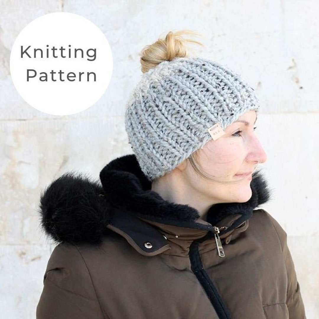 Knitting Pattern / Messy Bun Hat / Ponytail Hat Pattern / Easy - Etsy