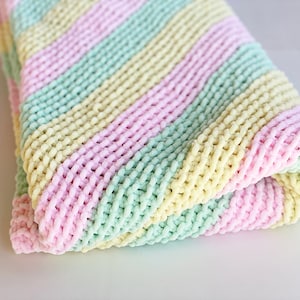 Corner To Corner Baby blanket pattern, baby blanket knitting pattern, baby knitting patterns, baby knits, Striped Baby Blanket, image 7