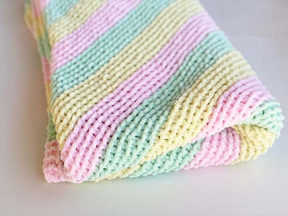 Bernat Extra Thick Garter Stripes Knit Blanket Pattern