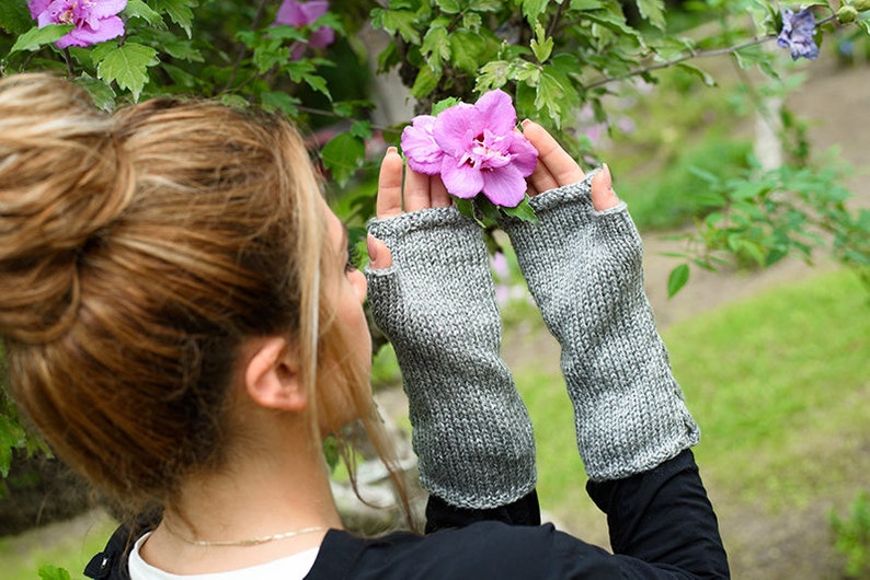 Celtic cable fingerless gloves pattern /Knitting Pattern / Fingerless mittens pattern / Outlander patterns / Cable knit / Outlander knits image 4