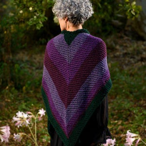 Samhain Triangle Shawl Knitting Pattern/Triangle Shawl Pattern/Shawl Knitting Pattern/Triangle Shawl/Knitted Shawl