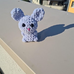 Bunny Crochet Pattern - Cute and beginner-friendly crochet pattern!