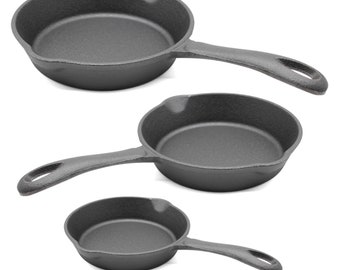 Cast Iron Skillet Frying Pan Home & Outdoor Cooking Campfire Camping Barbecue with Pouring Spouts