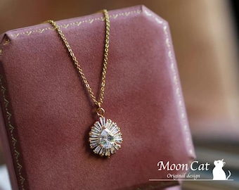 French Vintage Zircon Pendant Necklace: 18K Gold Sun Tear Design