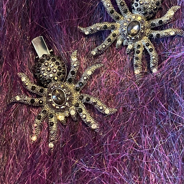 Crystal encrusted amazing arachnid sparkling spider hair clip brooch for hair falls wigs hat adornment glamour ghoul goth gothic Wicca witch