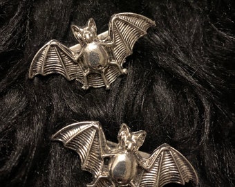 Silver Spread winged Pair of cheeky silver tone Vampire bats hair clip for hair falls wigs hat adornment glamour ghoul goth Festival party