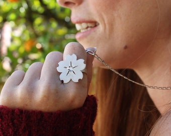 Flower silver ring for women, Sterling silver statement handmade ring, Botanical jewelry