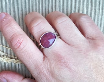 July birthstone ring, Ruby 925 silver ring, Solitaire ruby ring, Modern gemstone ring, Size 8 ring, Mothers day gift