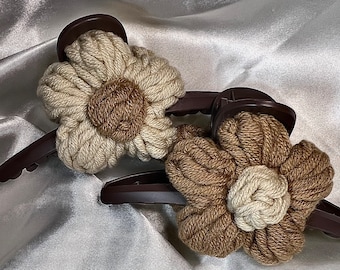 Flower Hair Claw Clip: Knitted Floral Hairgrip