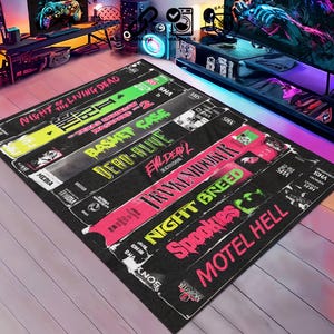 Klassischer Horrorfilme Teppich, Nostalgischer Retro Stil Teppich, VHS Case Themed Horror, 80er Jahre Nostalgischer Teppich, Heimkino TV Raum Teppich