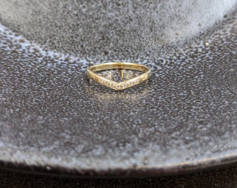 Hammered Gold Wishbone Shaped Wedding Ring with Diamonds