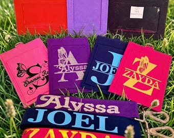 Portatarjetas de identificación personalizado con cordón a juego, portatarjetas con monograma personalizado, regalo para enfermera, estudiante, profesor, compañero de trabajo.