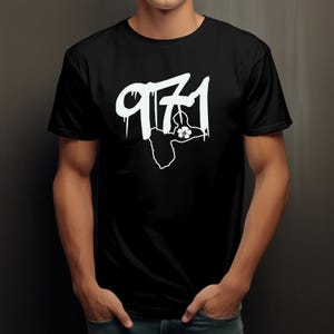 Einzigartiges T-Shirt mit der Karte von Guadeloupe 971. Exklusives Unisex-T-Shirt mit Karte von Guadeloupe 971, perfekt für Inselliebhaber