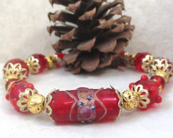 Red and Gold Christmas Bracelet, Chunky Lampwork Beads, Gold Accents, Heart Toggle Clasp, Romantic Valetine Gift for Women