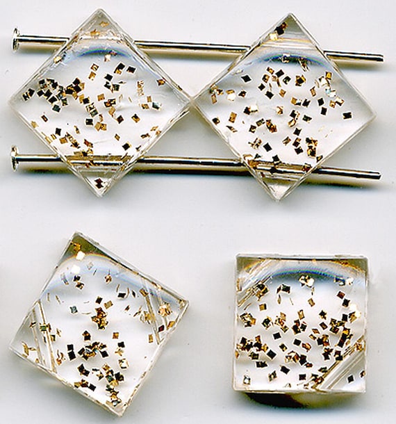 Vintage 2 Hole Nail Head Beads Plastic w/ Gold Confetti WG 16 Pcs.