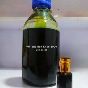 12ml Pure Vetiver Ruh-Khus Aligarh (Batch 2009) Distilled in Kannauj