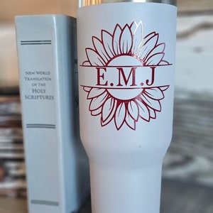 Initiale - Aufkleber für Ihren eigenen Becher | Individuelle Geschenke JW Taufe JW Pioniere JW Geschenke