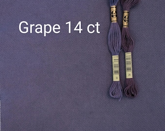 Pode incluir: Um pedaço de tecido Aida roxo de 14 pontos com dois novelos de fio de bordado DMC, um roxo e um roxo escuro.