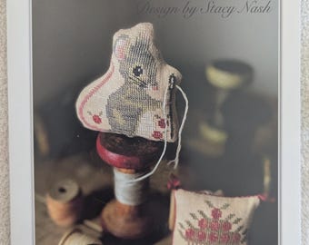 Animal Crackers Series Bobbin, Mouse pinkeeper cross stitch pattern, Stacy Nash Designs