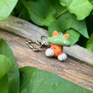 Orange and green meowshroom| cute mushroom cat| mushroom cat accessory| unique bag charm| mushroom cat bag charm| gift for cat lovers